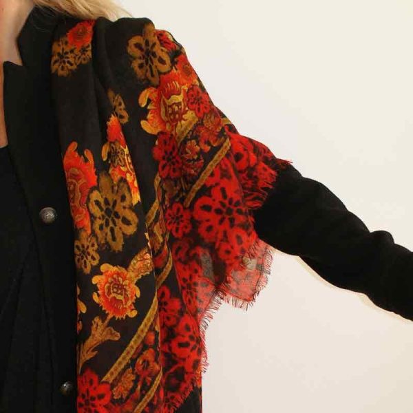 Petrusse Wool stole - The Rudolf Nureyev Collection
